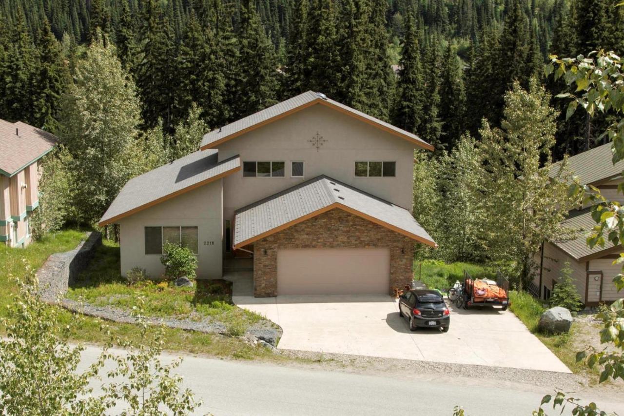 Soleil Chalet By Bear Country Sun Peaks Dış mekan fotoğraf