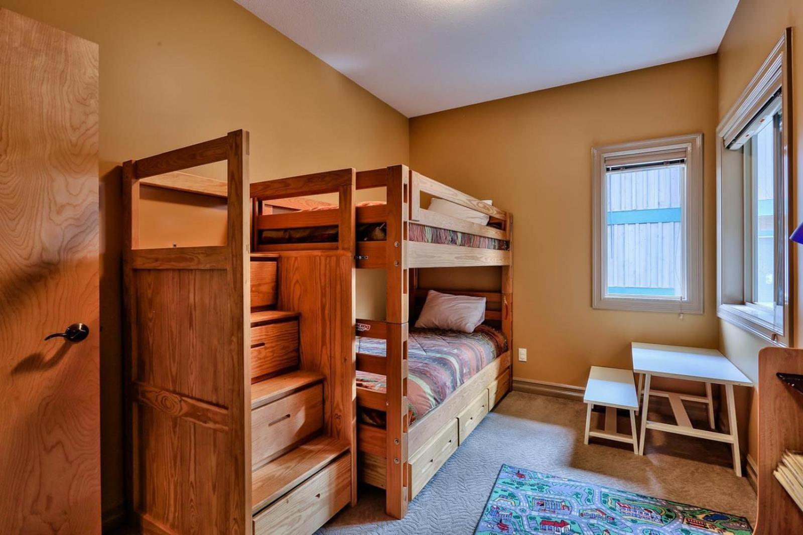 Soleil Chalet By Bear Country Sun Peaks Oda fotoğraf